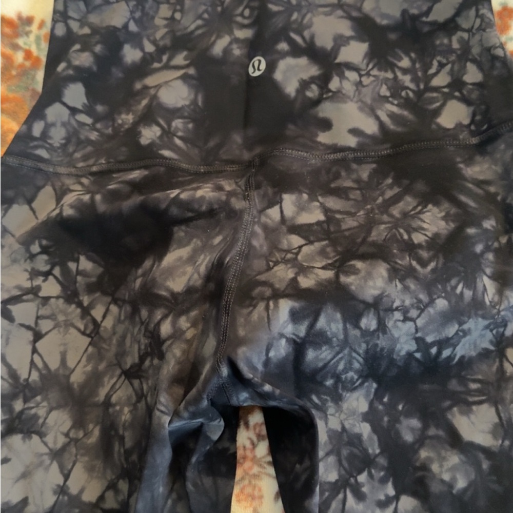 Lululemon Black Tie-Dye Leggings